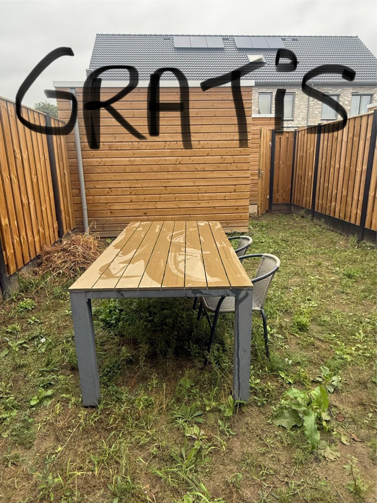 Gratis Tuinset: Tafel met 6 stoelen, Ophalen, Gebruikt, 6 zitplaatsen, Rvs