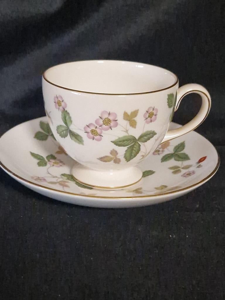 Wedgwood Wild Strawberry, Ophalen of Verzenden