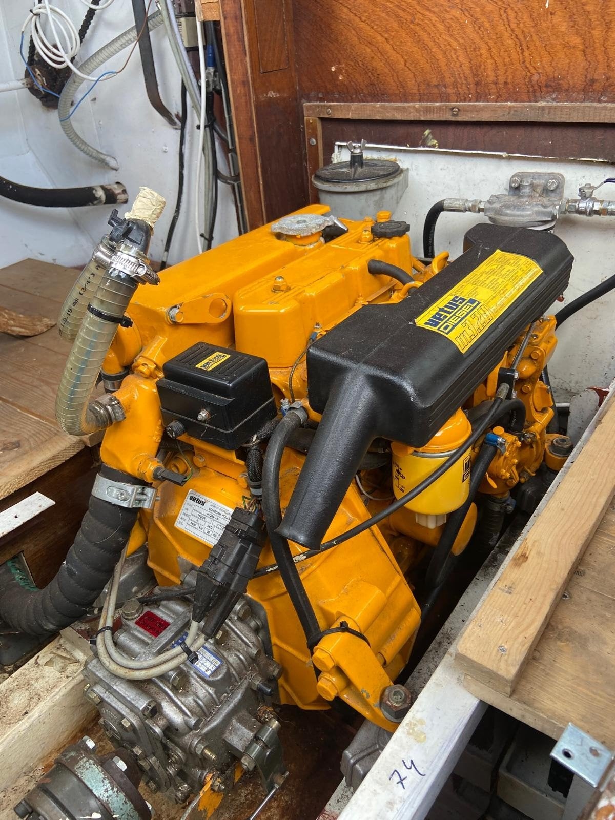 Vetus M3.28 dieselmotor met keerkoppeling en boot, Ophalen, Gebruikt, Motor en Techniek