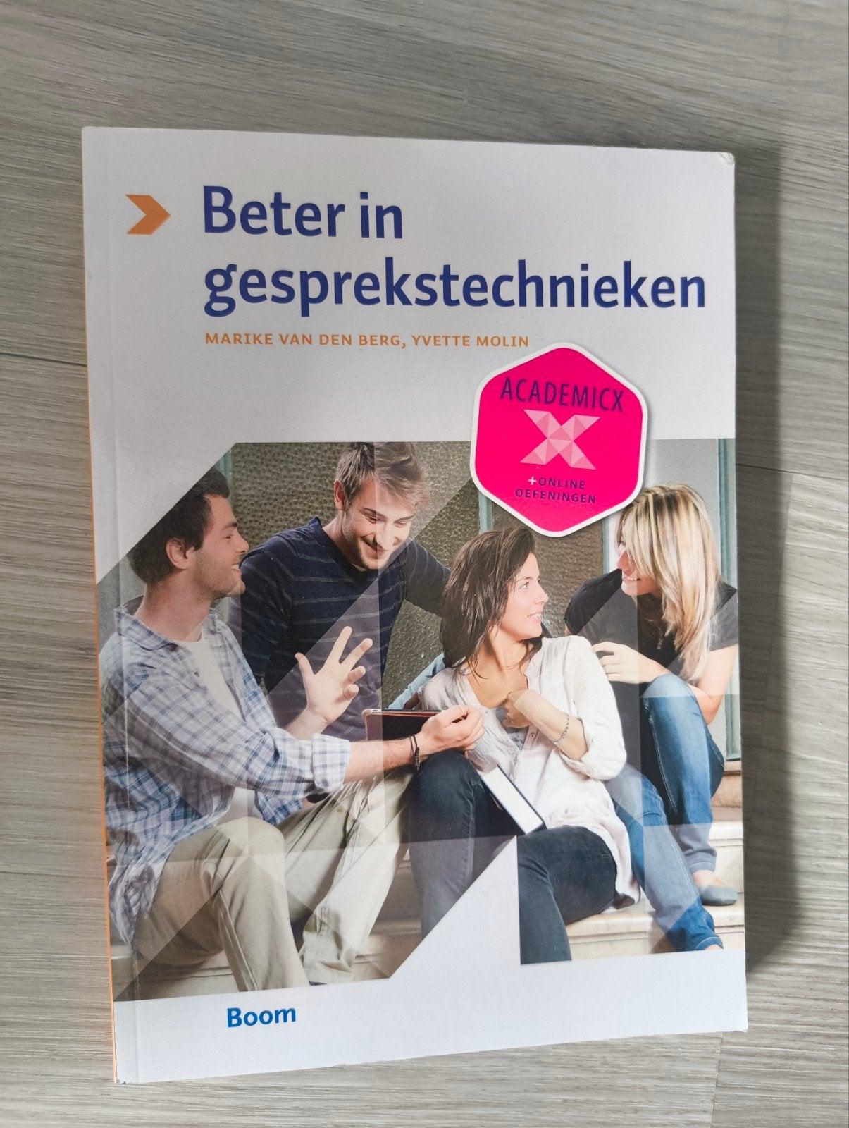 Beter in gesprekstechnieken - Marike van den Berg, Zo goed als nieuw, Gamma, Marike van den Berg, Yvette Molin, HBO