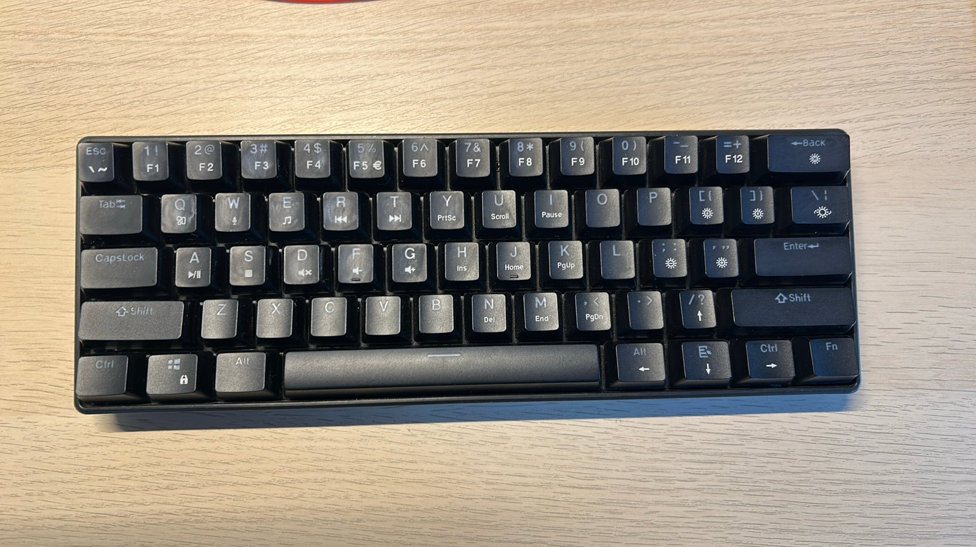 Qware mechanisch toetsenbord - Zo goed als nieuw, Computers en Software, Gaming toetsenbord, Ophalen of Verzenden, Zo goed als nieuw
