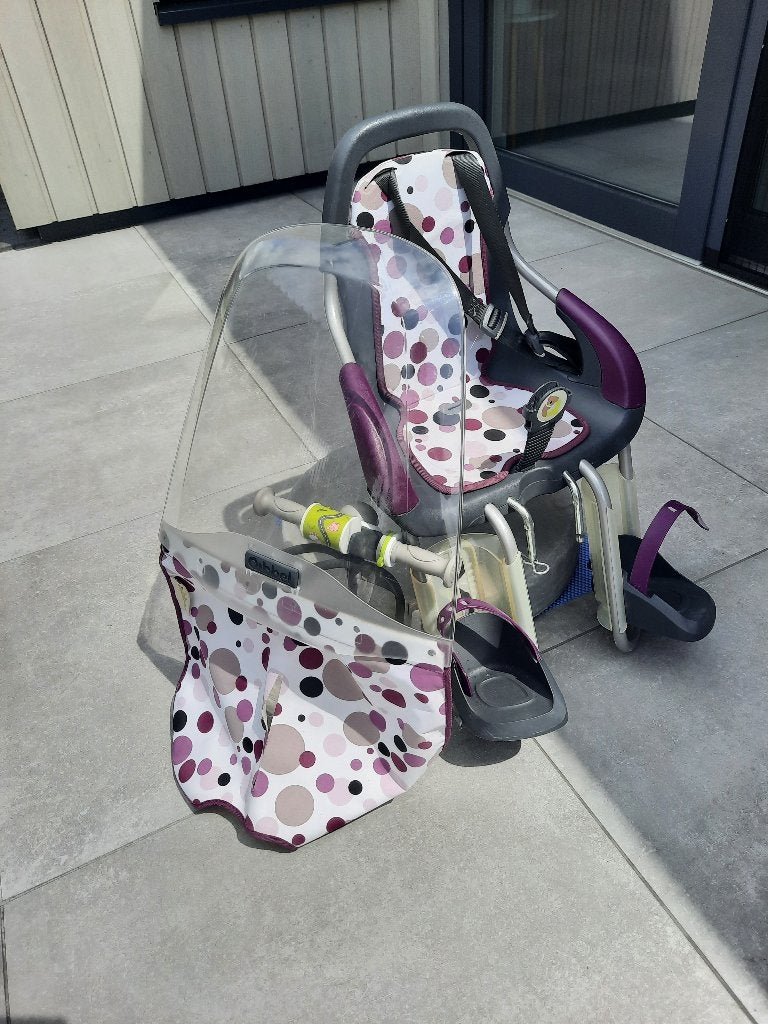 kinderstoeltje met scherm, Ophalen, Voorzitje, Qibbel Voorzitje, Gebruikt
