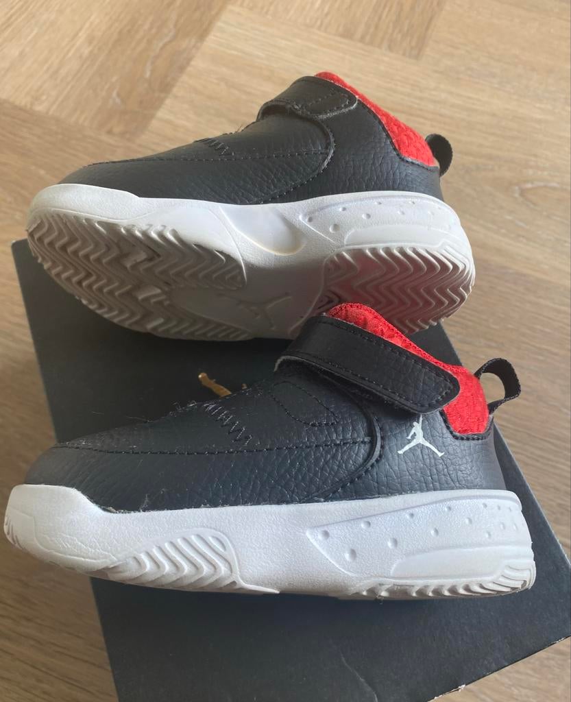 Jordan Max Aura 3 Infant schoenen maat 22.5, Ophalen of Verzenden, Zo goed als nieuw, Jongetje of Meisje, Schoentjes