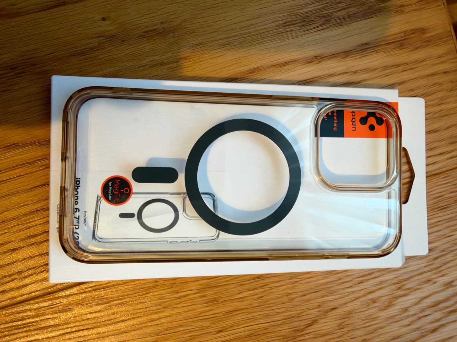 Spigen MagFit hoesje voor iPhone 15 Pro Max, Kunststof, MagSafe, Verzenden, Frontje of Cover