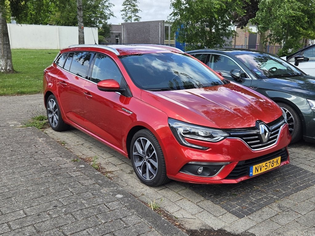 Renault Megane Estate Bose | 132pk | 2017, Auto's, Renault, Voorwielaandrijving, 4 cilinders, 132 pk, Origineel Nederlands