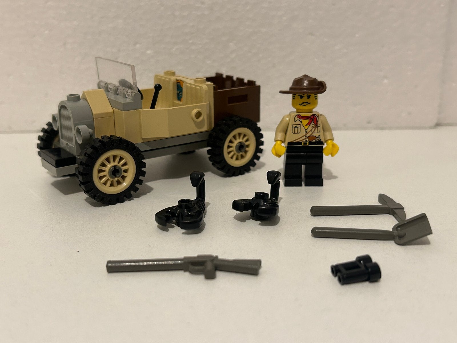 Lego 5918 Adventurers Desert Scorpion Tracker, Lego, Info@lego.com, Overige thema's, Denemarken