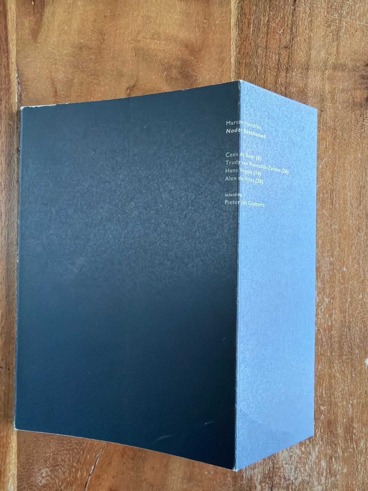 Nader Beschouwd - Marten Hendriks (1990), Ophalen of Verzenden, Zo goed als nieuw, Nederland