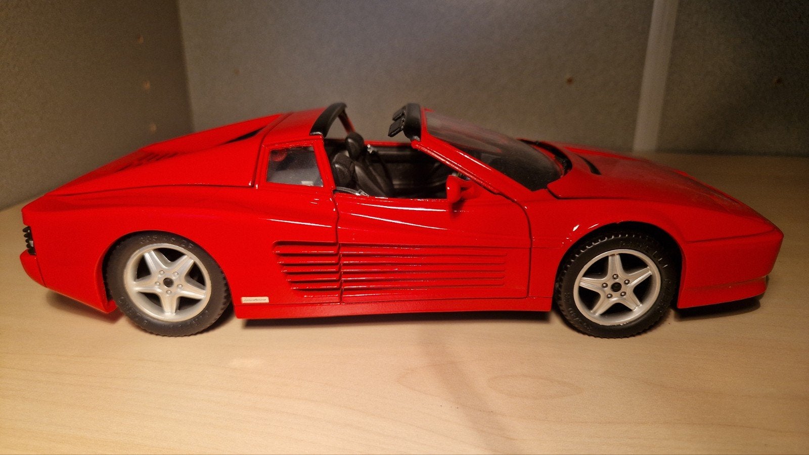 Ferrari 512 TR Testarossa 1991 modelauto 1:18, Ophalen of Verzenden
