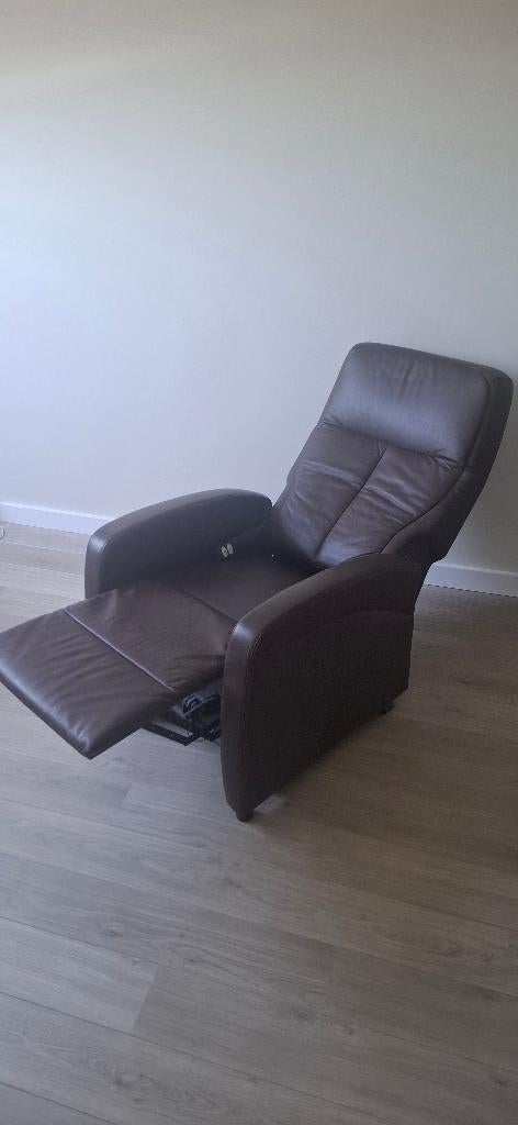 Elektrische Relaxfauteuil, Huis en Inrichting, Ophalen, Zo goed als nieuw, 50 tot 75 cm, Leer