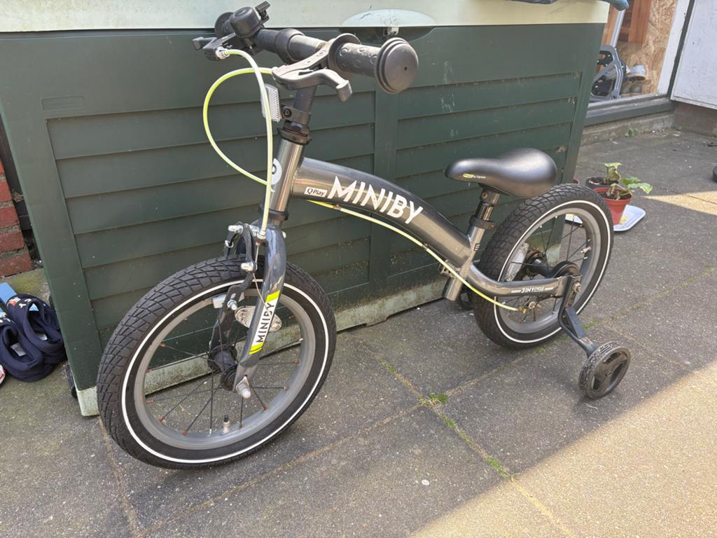 QPlay Miniby 3-in-1 Kinderfiets - Grijs, Ophalen, Zijwieltjes, Velgrem, Minder dan 16 inch