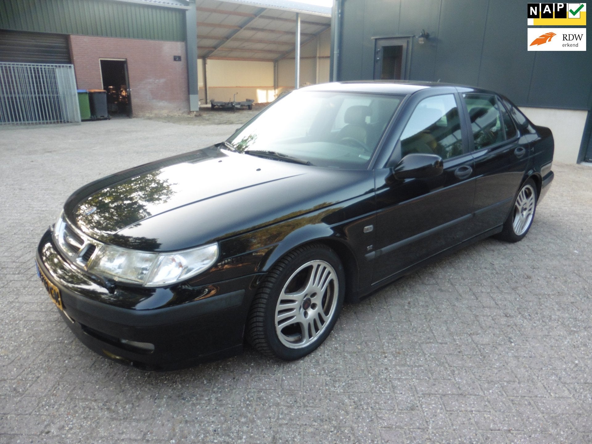 Saab 9-5 2.0t SE, Auto's, Saab, 150 pk, Zwart, Bedrijf, Stoelverwarming