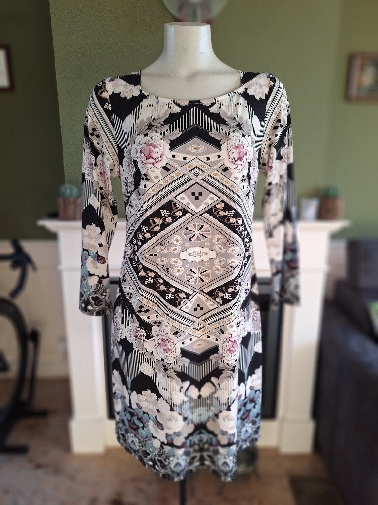 K-Design jurk met apart gestikte halslijn L, Kleding | Dames, Jurken, Maat 38/40 (M), K-design, Overige kleuren, Verzenden