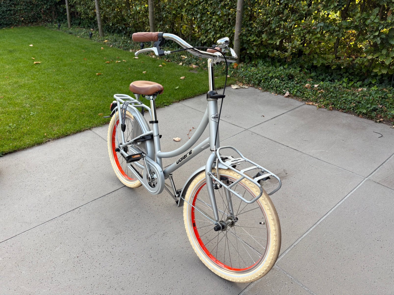 Volare kinderfiets zilvergrijs 20 inch, Fietsen en Brommers, Ophalen, Terugtraprem, Volare, 20 inch