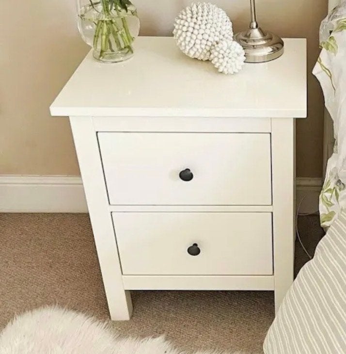 (2) Ikea Hemnes nachtkastje, Ophalen, 55 tot 70 cm, Zo goed als nieuw, 45 tot 65 cm