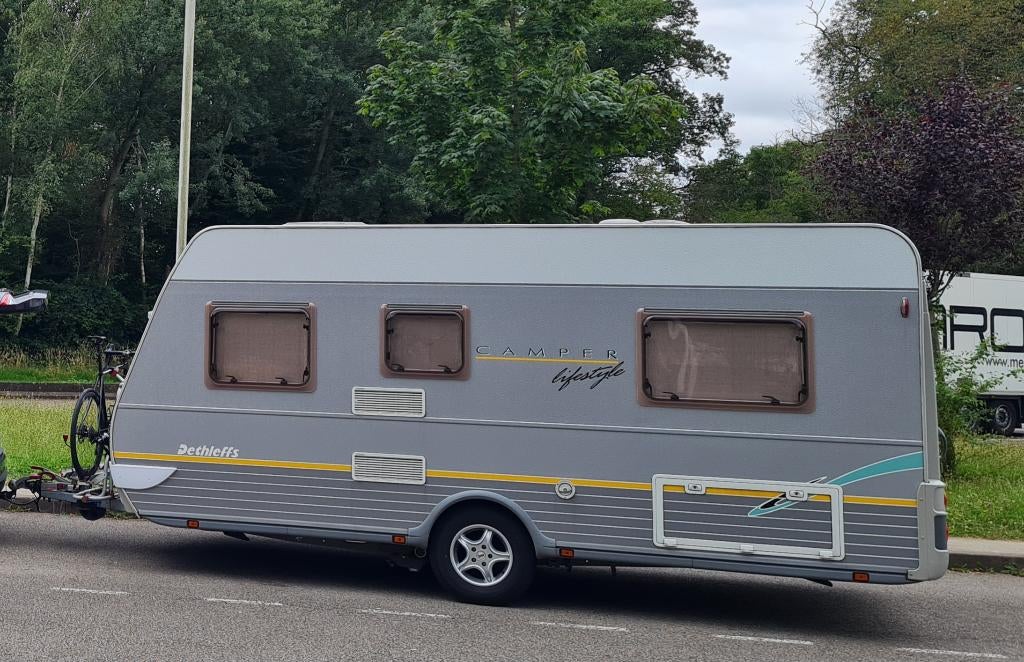 Dethleffs Camper LifeStyle 450 DB caravan MOVER voortent 2x, Rondzit, 750 - 1000 kg, Particulier, Schokbreker