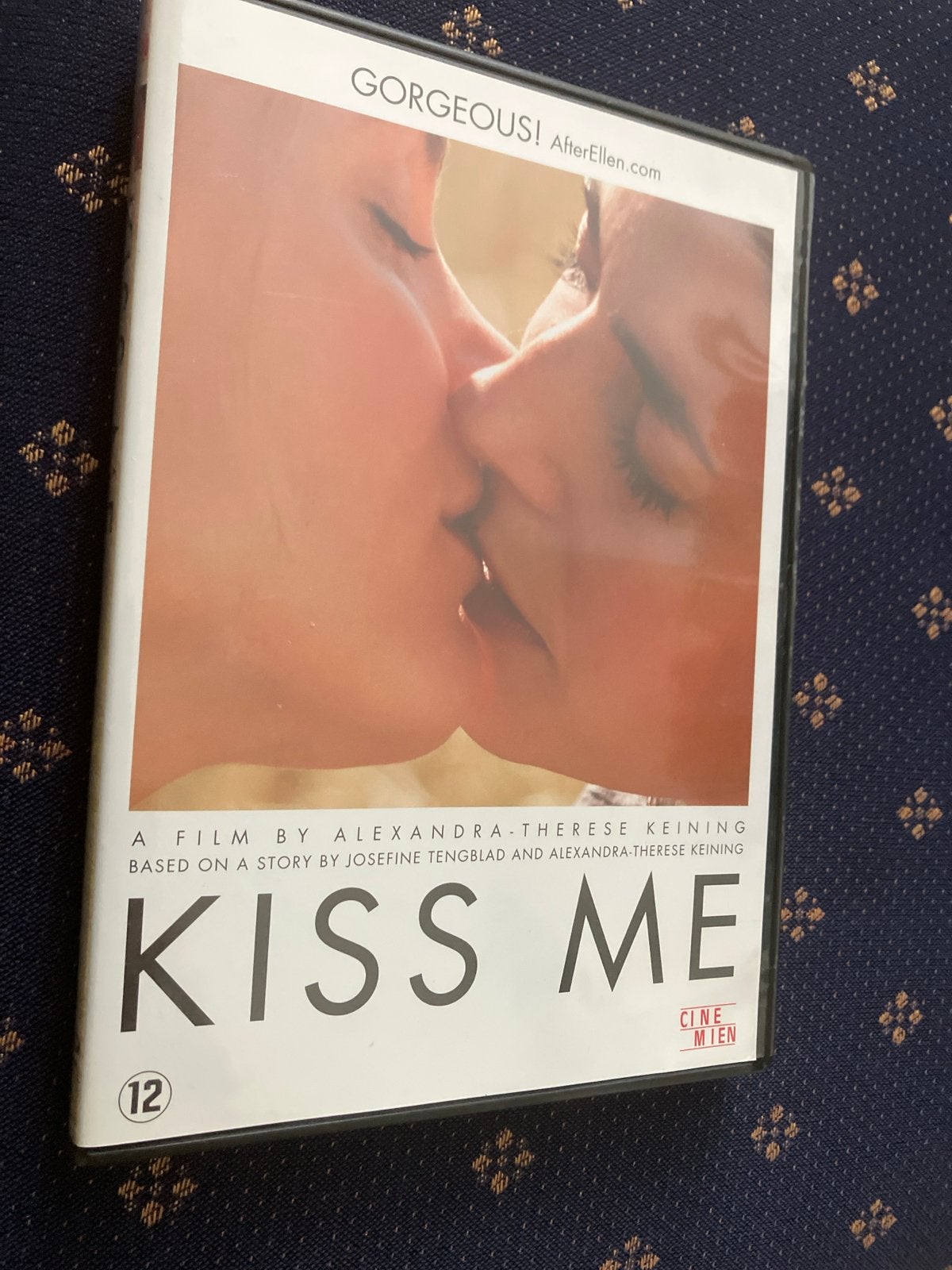 Kiss Me (Kyss Mig) DVD - Romantisch Drama, Zo goed als nieuw, Vanaf 12 jaar, Inclusief doosje, Ophalen of Verzenden