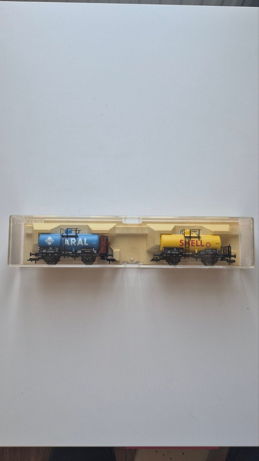 Fleischmann 825430 K - Aral & Shell ketelwagens, Ophalen of Verzenden, Zo goed als nieuw, Wagon, Fleischmann