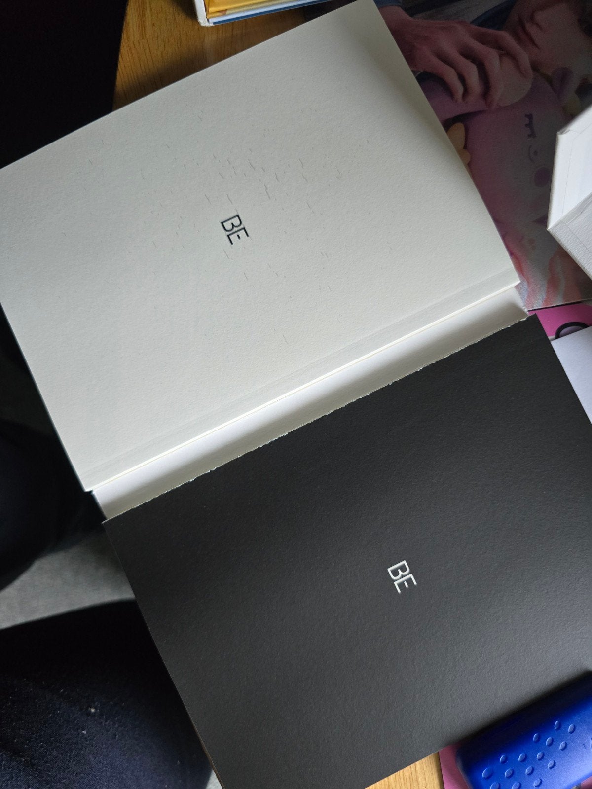 Foto 8 van BTS BE Essential Edition K-Pop CD Album met Extra's
