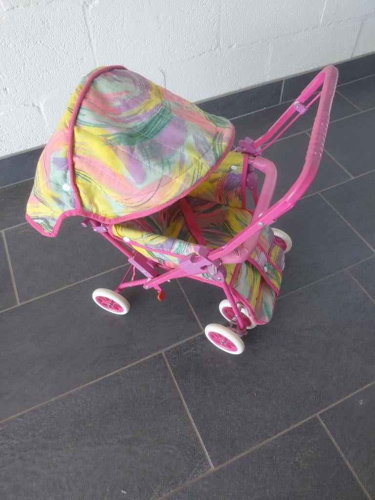 Leuke poppenwagen voor uren speelplezier, Ophalen
