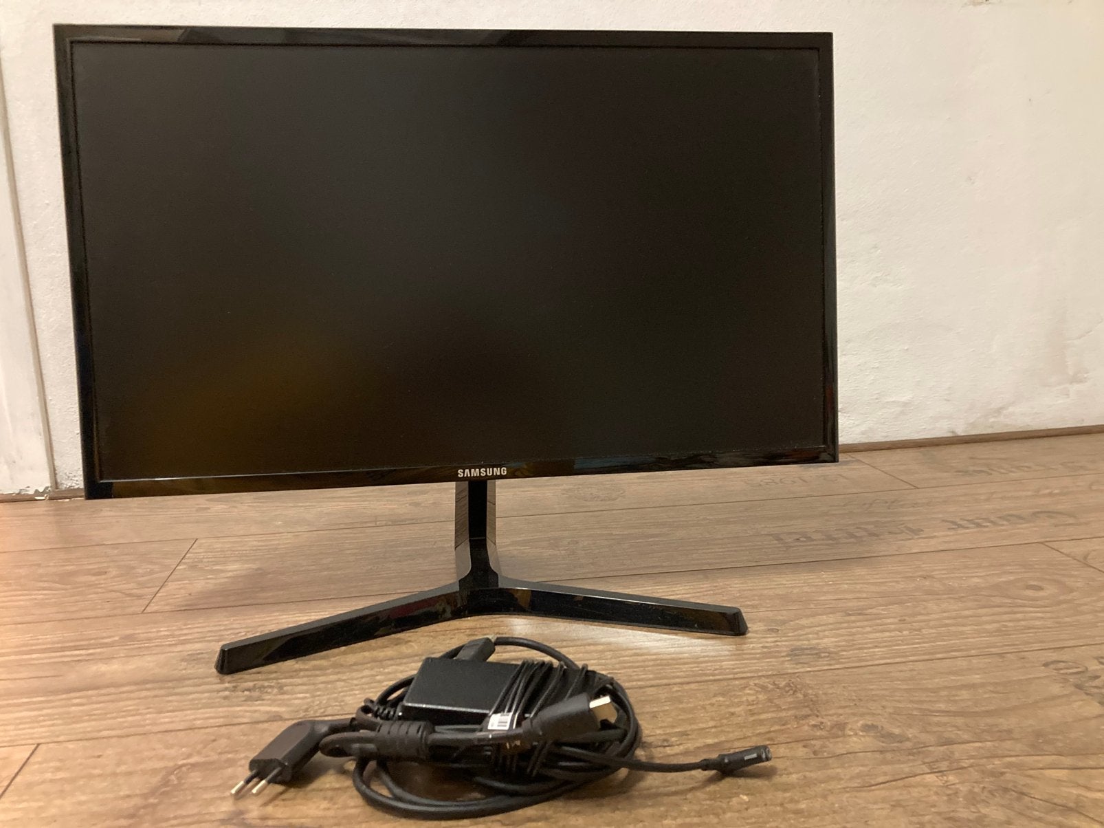 Monitor Samsung zwart, Computers en Software, Ophalen, Full HD, Zo goed als nieuw, 60 Hz of minder