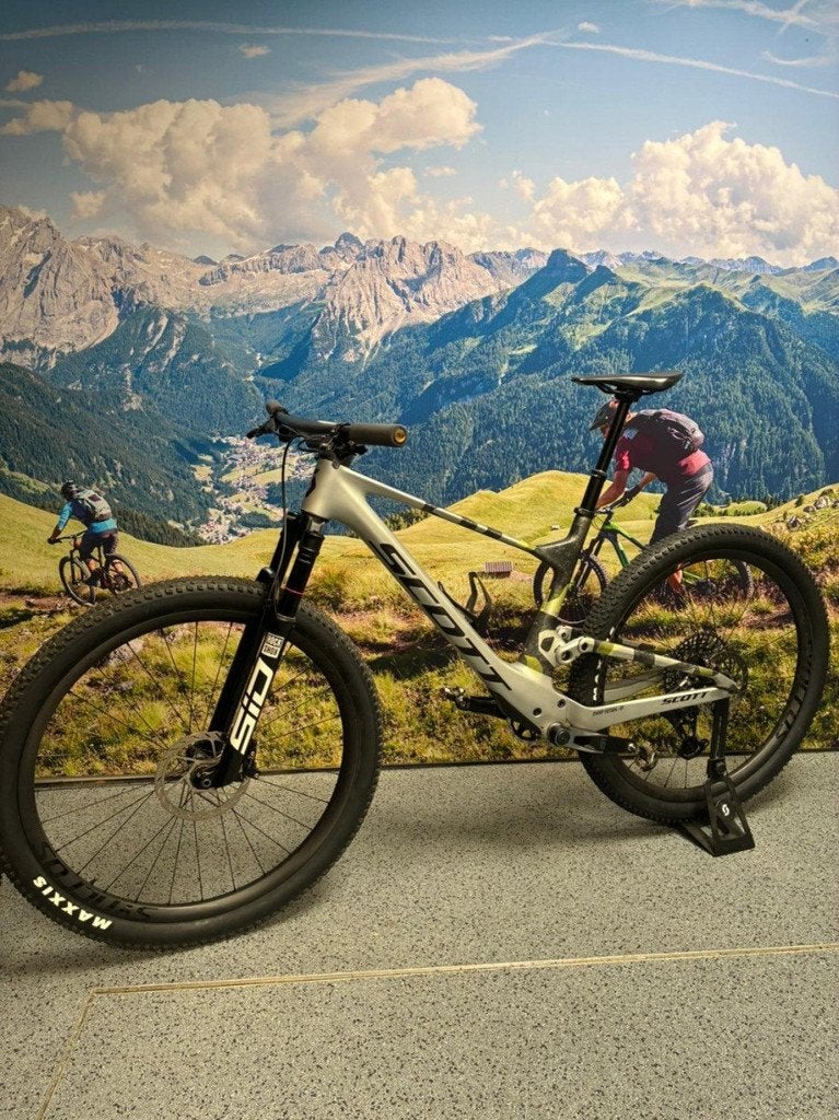 Scott Spark RC World Cup Heren Ice Grey L 2025, Overige merken, -, - 0
-, NL, Nieuw