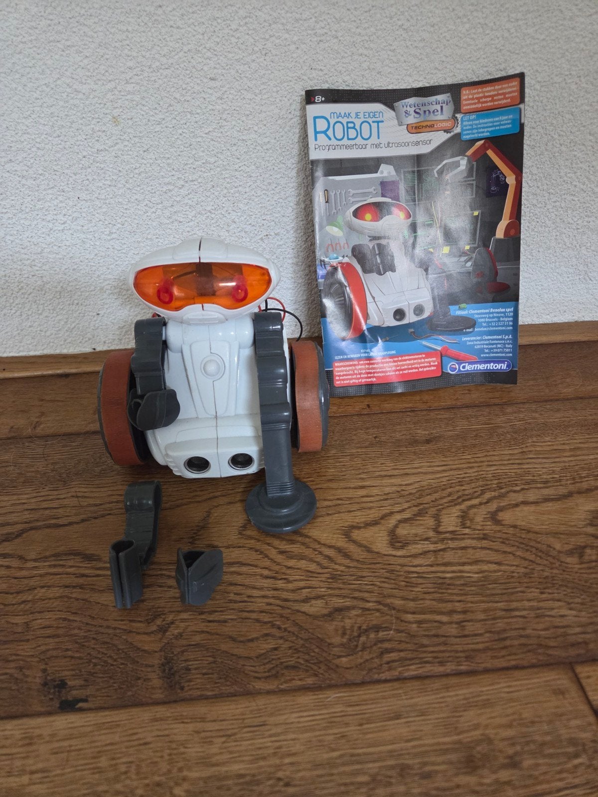 Clementoni Programmeerbare Robot, Ophalen