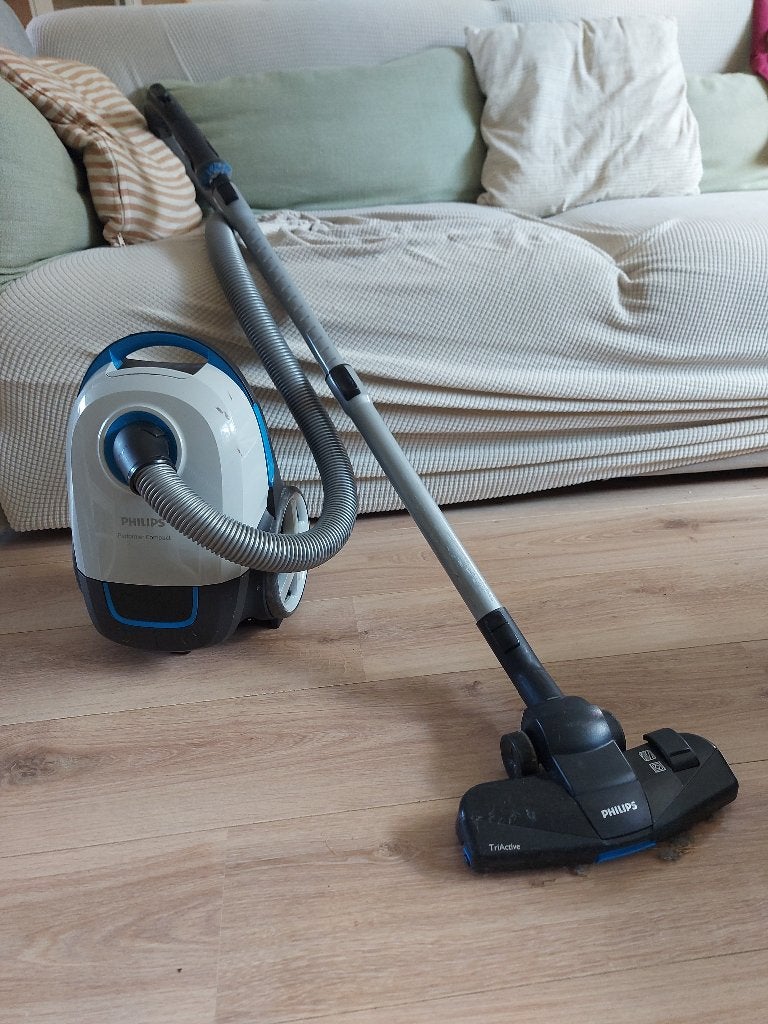Stofzuiger Philips Performer Compact + 7 stofzuigzakken, Witgoed en Apparatuur, Stofzuigers, Gebruikt, Philips, Minder dan 1200 watt