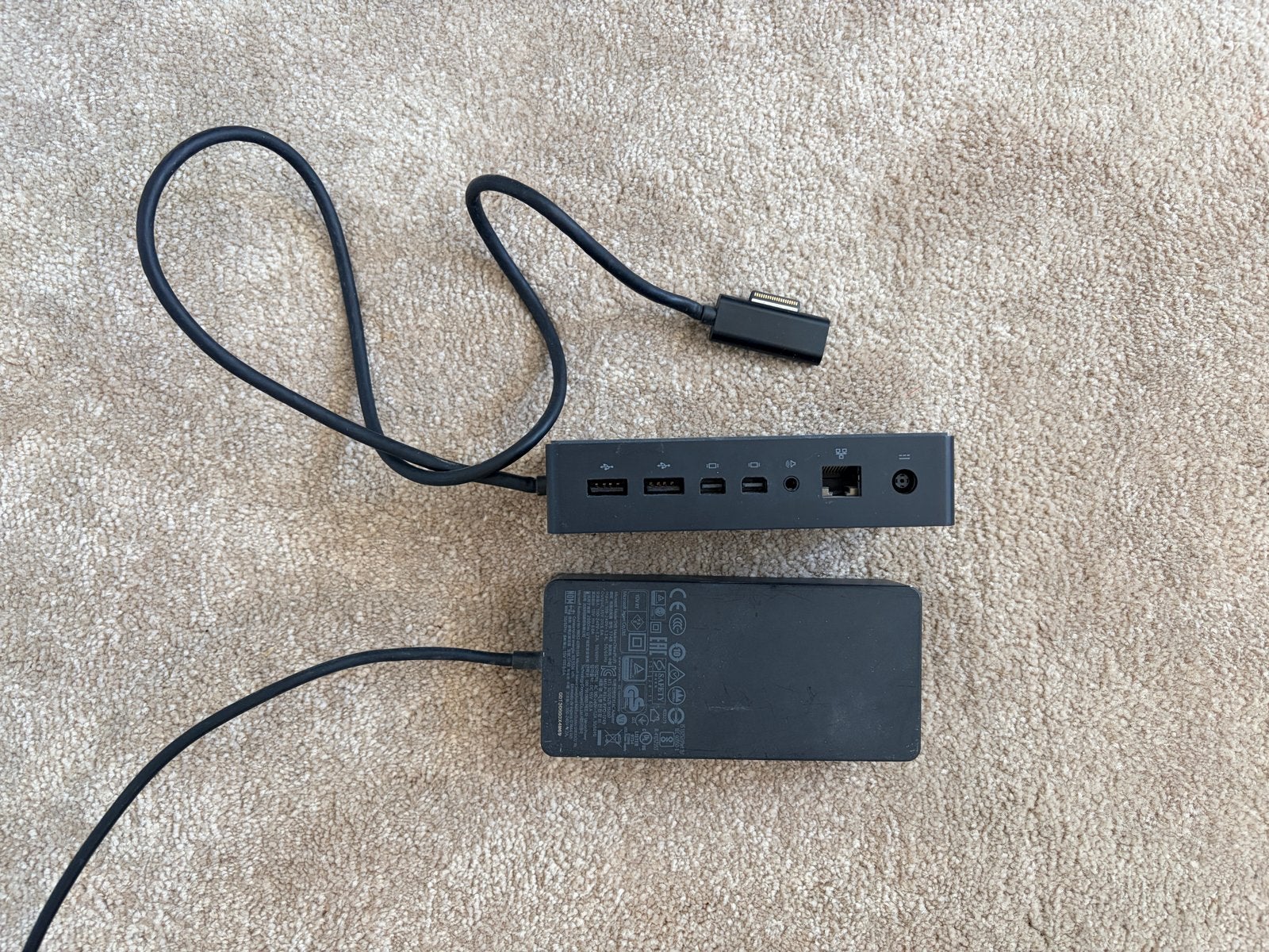 Microsoft Surface Docking Station met Voeding, Ophalen of Verzenden, Gebruikt, Docking station, Laptop