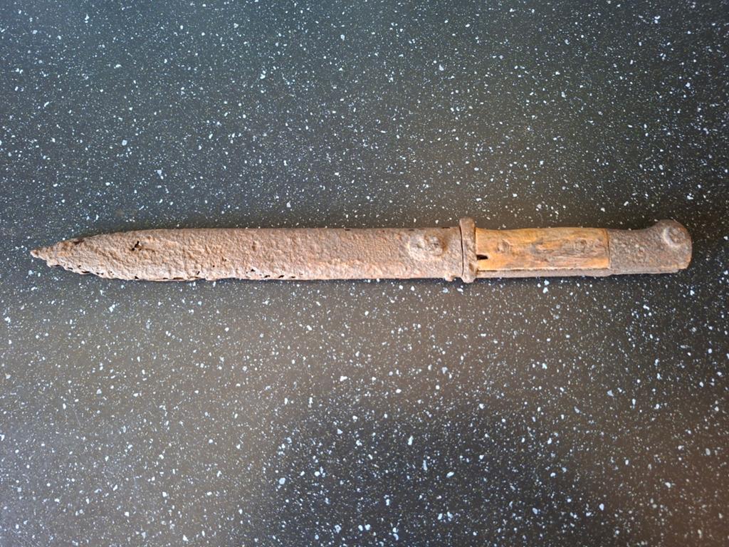 Ww2 wo2 Duitse bodemvondst k98 mauser bajonet in schede, Ophalen of Verzenden, Duitsland, Mes of Dolk