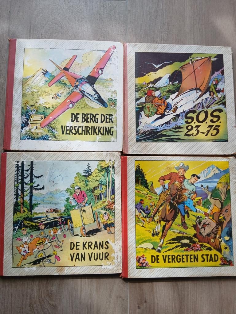 Oscar en Isidoor 4x eerste druk, Boeken, Stripboeken, Meerdere stripboeken, Ophalen of Verzenden, Gelezen