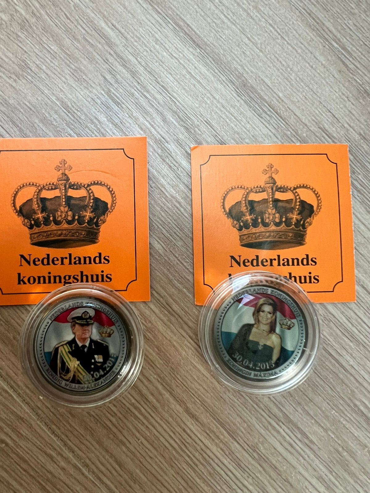 2 euro munten 2x gekleurd emaille Alexander en Maxima, Ophalen, Overige landen, 2 euro
