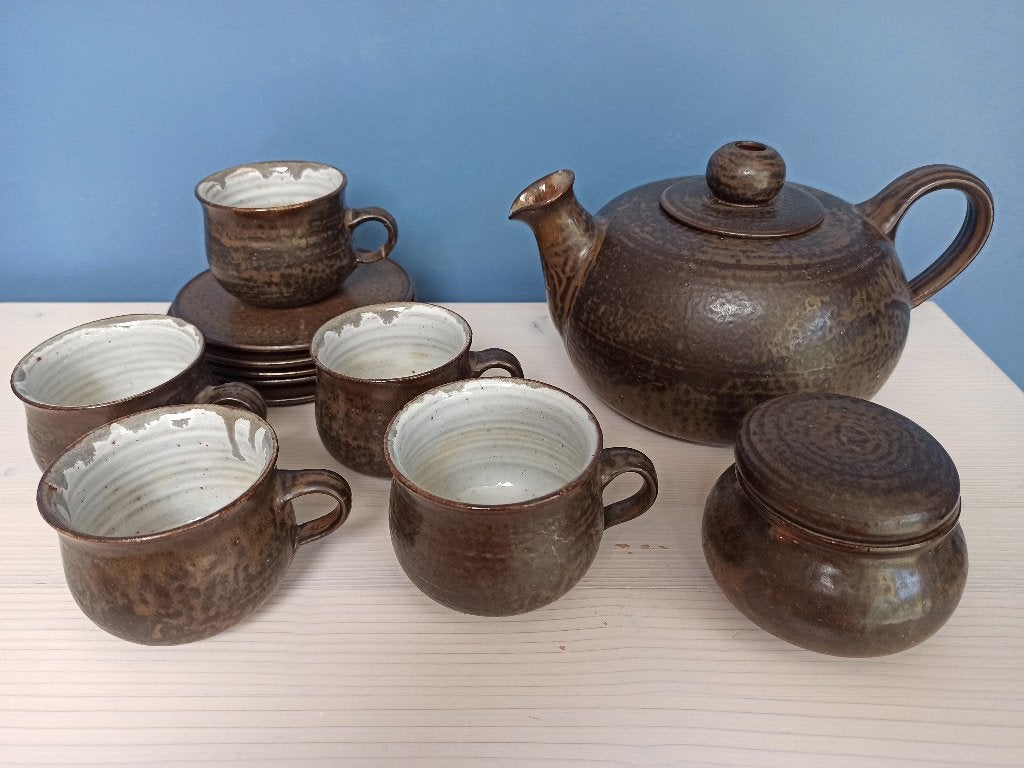 Retro, bruin theeservies (handgem?) nostalgisch -afhaalprijs, Ophalen, Aardewerk, Vintage, Compleet servies