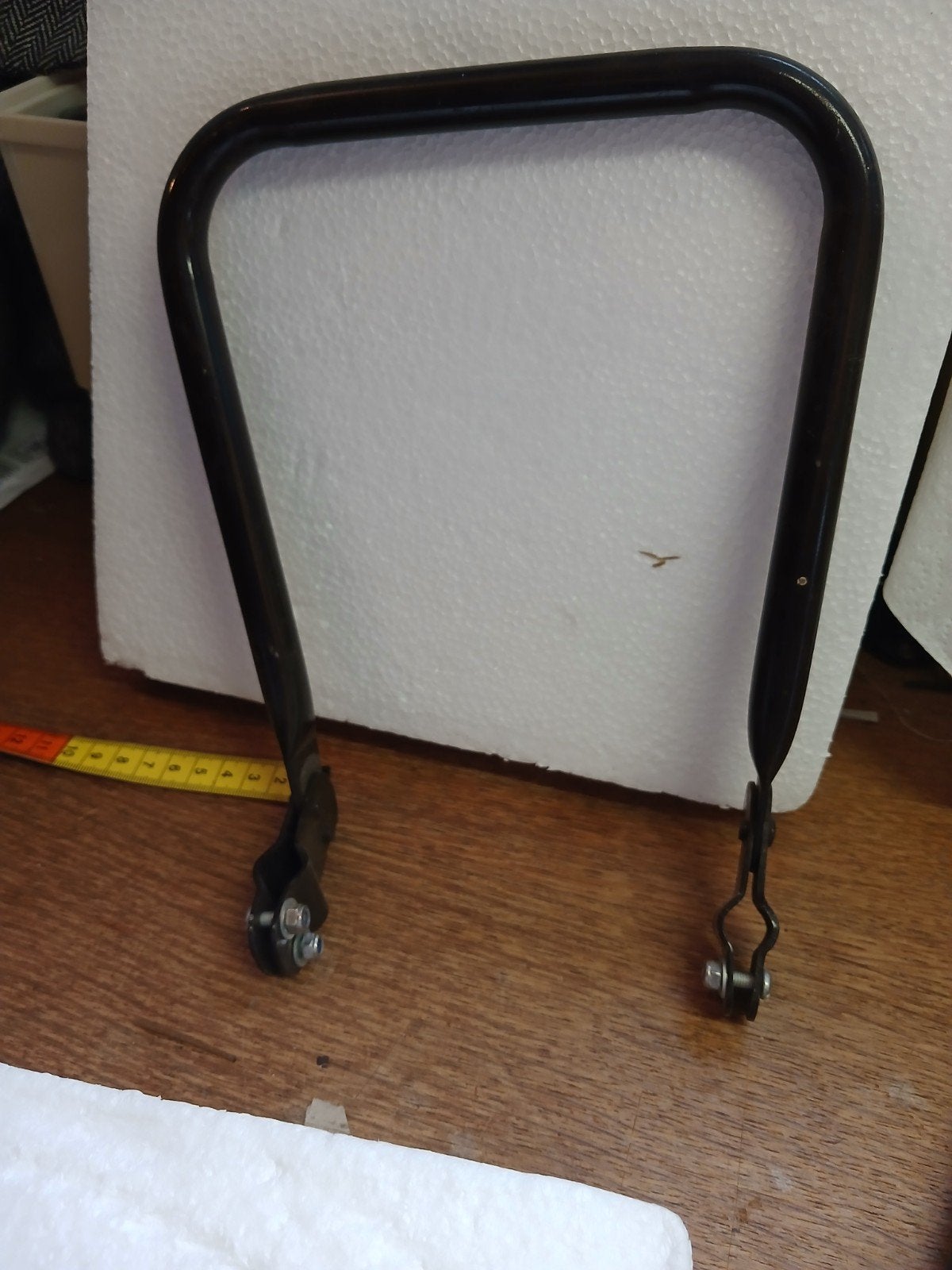 Fiets rugsteun. In zwart of grijs. €5.00 per stuk., Fietsen en Brommers, Fietsaccessoires | Bagagedragers, Ophalen of Verzenden