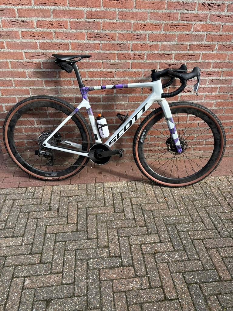 Scott Addict Gravel RC, Fietsen en Brommers, Fietsen | Racefietsen, 28 inch, Gebruikt, Carbon, 10 tot 15 versnellingen
