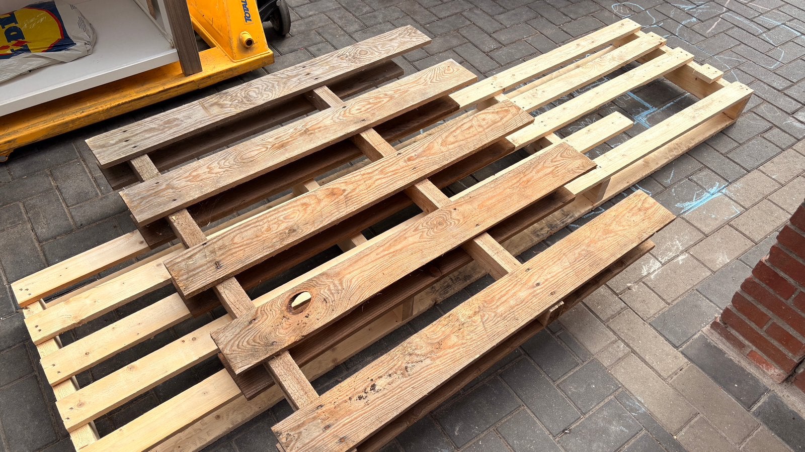 2 pallets, Doe-het-zelf en Verbouw, Ophalen, Gebruikt, 200 tot 250 cm, 50 mm of meer