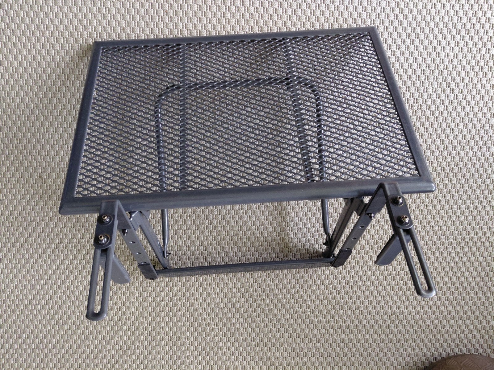 Greemotion stevig klaptafeltje voor op het balkon, Ophalen, Metaal of Aluminium, 50 tot 100 cm, Zo goed als nieuw