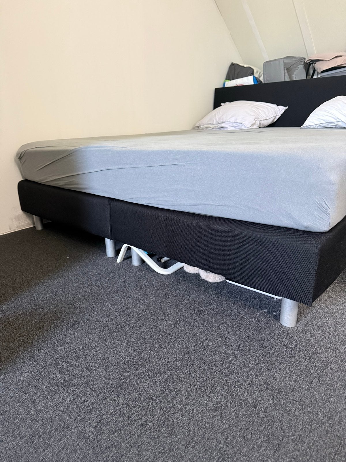 Comfortabel Tweepersoonsbed - Zwart met Hoofdbord, Ophalen, Gebruikt, Zwart, Tweepersoons