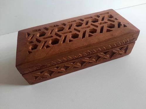 India-houten postzegeldoosje - kistje - bureaudoosje, Ophalen of Verzenden