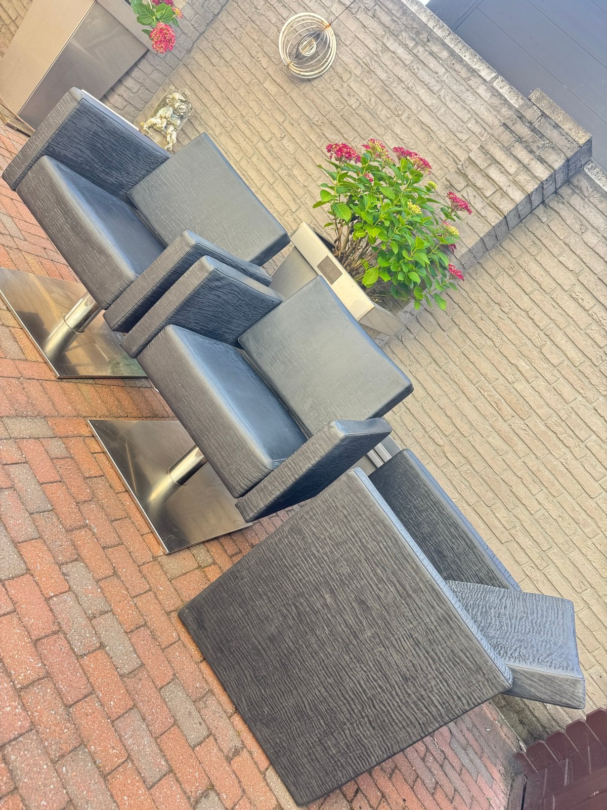 2 kappersstoelen met wasbak - Salon Ambience, Diensten en Vakmensen, Kappers en Thuiskappers