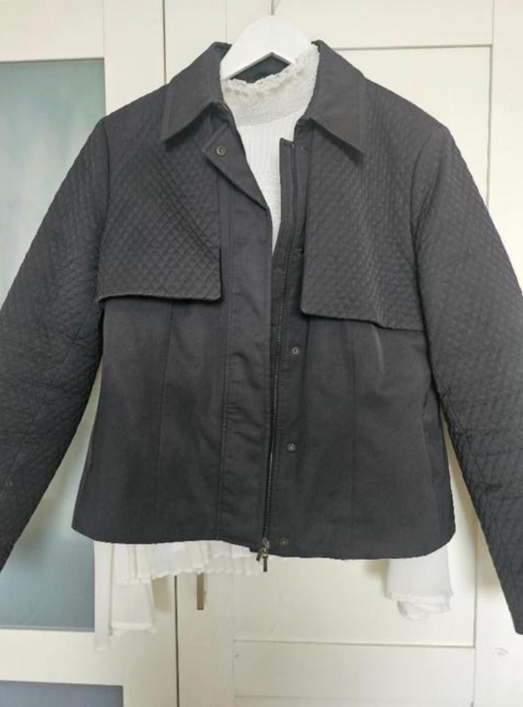 Blauwe damesjas Hugo Boss maat 38 izgs, Kleding | Dames, Jassen | Winter, Ophalen of Verzenden, Zo goed als nieuw, Maat 38/40 (M)