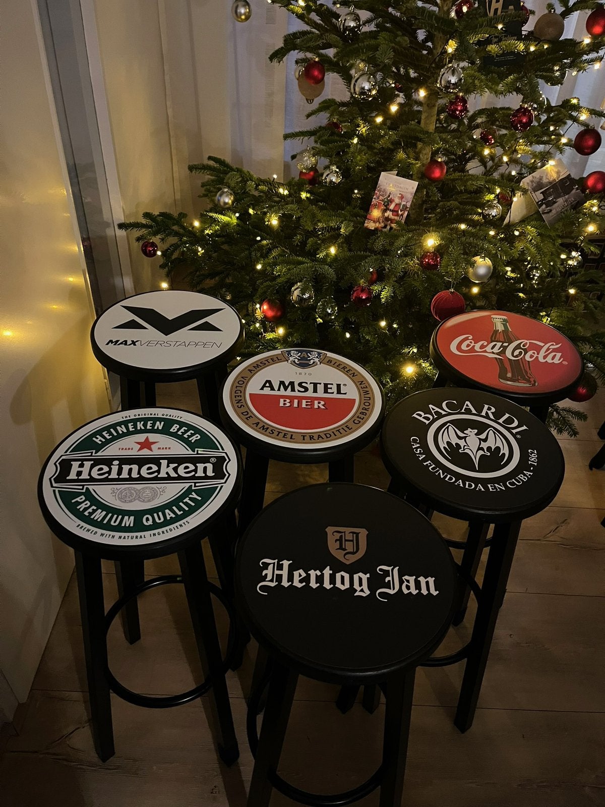 Diverse barkukken met bier- en dranklogo’s nieuw, Huis en Inrichting, Barkrukken, 5 krukken of meer, Met voetsteun, 60 tot 90 cm