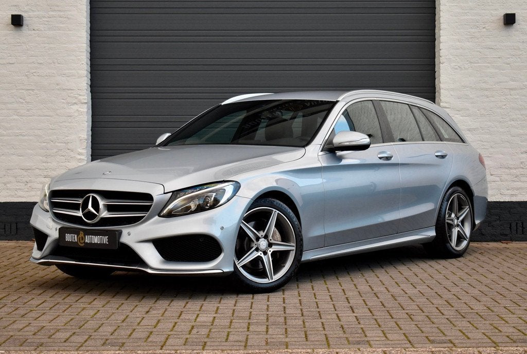 Mercedes-Benz C-klasse Estate 180 AMG-Line | LED | Leder | C, Auto's, Mercedes-Benz, Automaat, Achterwielaandrijving, 750 kg, 1400 kg
