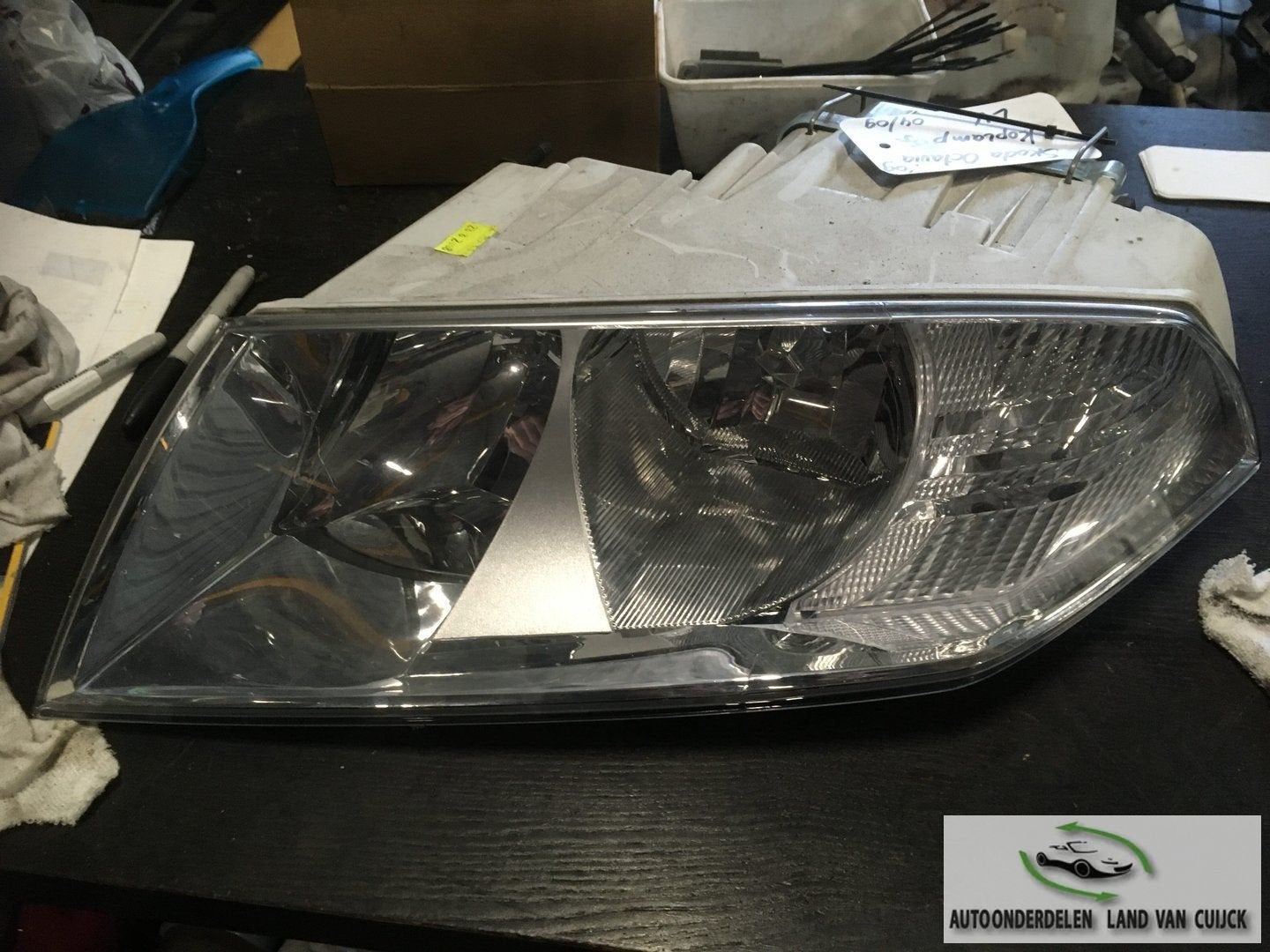Skoda Octavia 2009 Koplamp links, Gebruikt, -, -, Ophalen of Verzenden