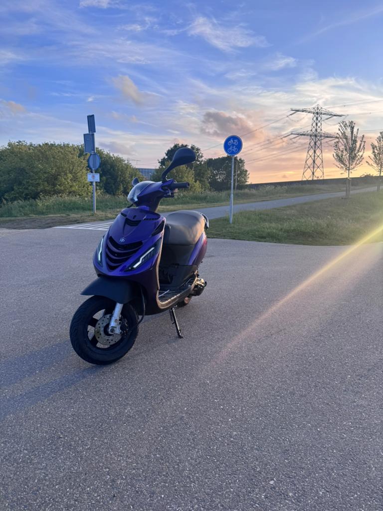 Zip 125cc 2takt brom, Ophalen, Tweetakt, Gebruikt, Maximaal 45 km/u