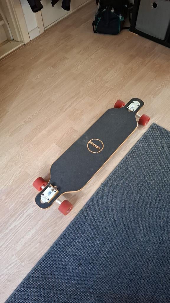 Longboard Madrid 39 inch Paris trucks, Ophalen of Verzenden, Zo goed als nieuw, Longboard