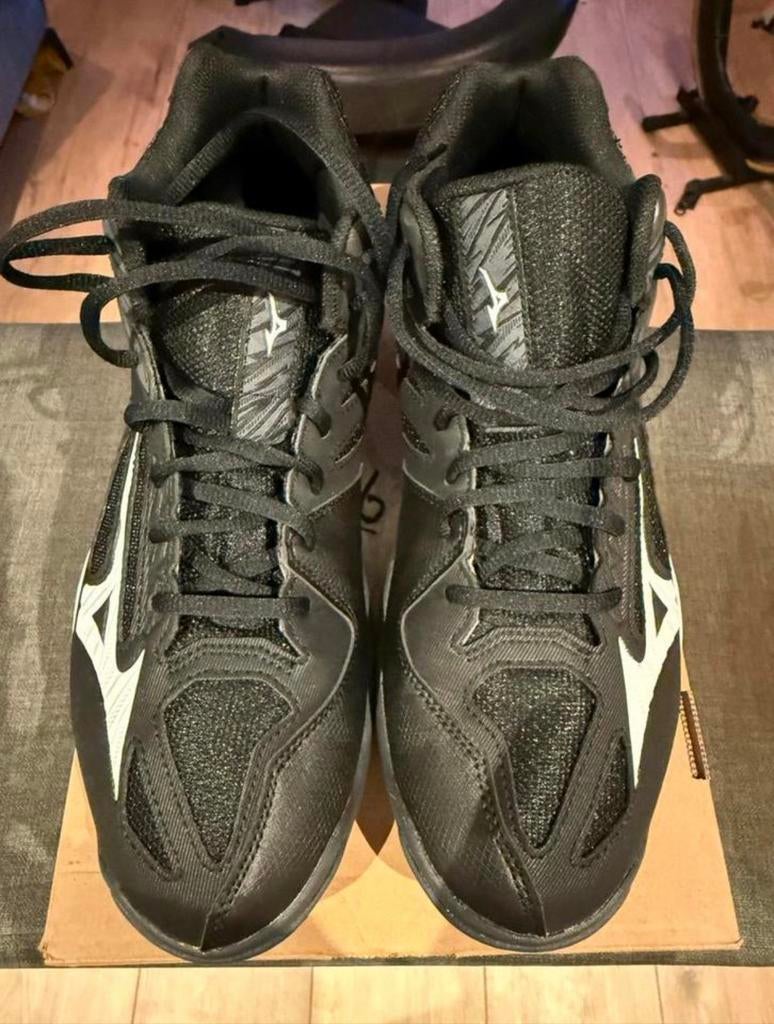 Nieuw Mizuno Thunderblade 3 maat 42,5, Ophalen of Verzenden, Nieuw, Schoenen