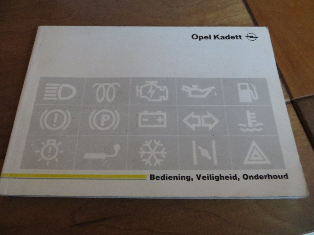 Instructieboek Opel Kadett, Kadett GSi, Cabrio, Combo 1990, Ophalen of Verzenden