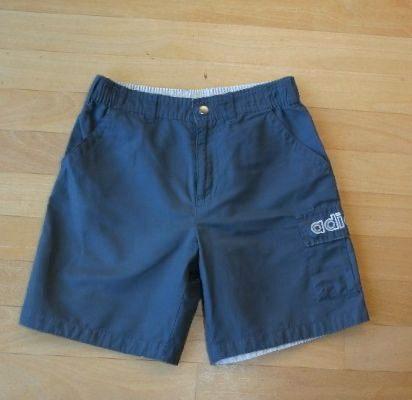 IZGS: Adidas groen sportbroekje of korte broek; maat 140, Broek, Adidas, Gebruikt, Ophalen of Verzenden