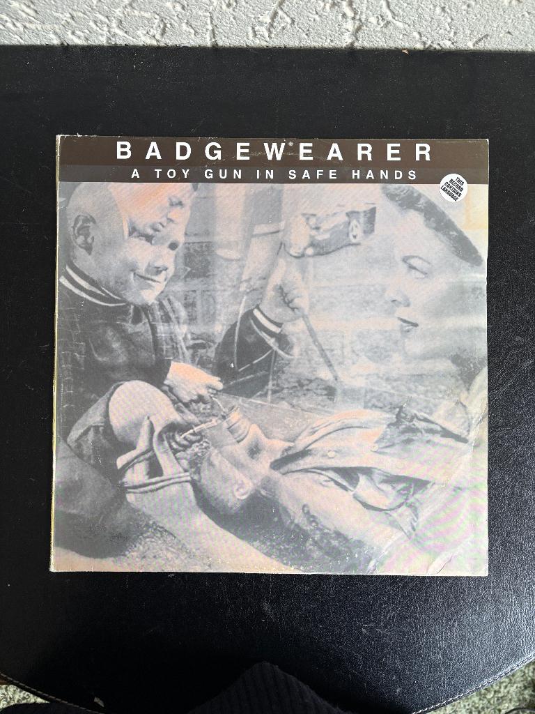 Badgewearer - A Toy Gun In Safe Hands - 1995 - UK persing, Ophalen of Verzenden, 1990 - 1999, Gebruikt, 12 inch