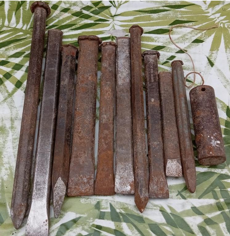 Steen Beitels en schietlood, Doe-het-zelf en Verbouw, Gereedschap | Handgereedschap, Ophalen of Verzenden, Gebruikt